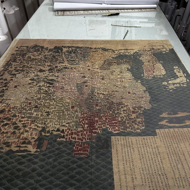 明代万历三十年绘制天下舆地图复古书画真迹微喷仿古装裱挂轴装饰