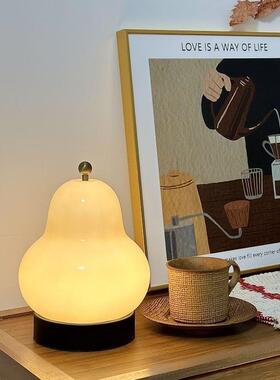 新款古奶16404油梨子台中灯日式法式厅卧室床头电触充摸氛围感小