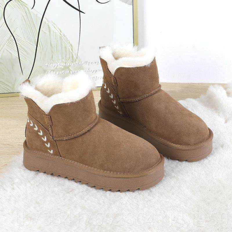 正品采购产品新皮草成雪地靴鞋，牛皮羊毛短靴短，冬季羊毛衬里，,女鞋,时装靴,淘宝优惠券,粉丝福利购,淘宝优惠卷