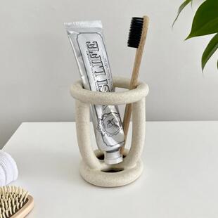 北欧风陶瓷牙刷架浴室牙膏牙具收纳置物架化妆笔刷收纳架磨砂防滑