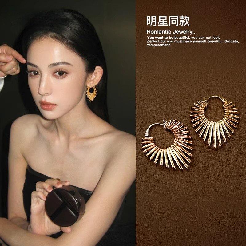合金耳饰 简约线条桃心耳环独特夸张小众耳扣高级感轻奢耳饰女YL
