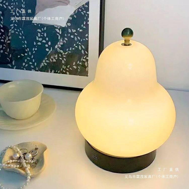 中古intae氛围小梨子夜灯奶油风卧室床头书618房客厅充电v触摸g便