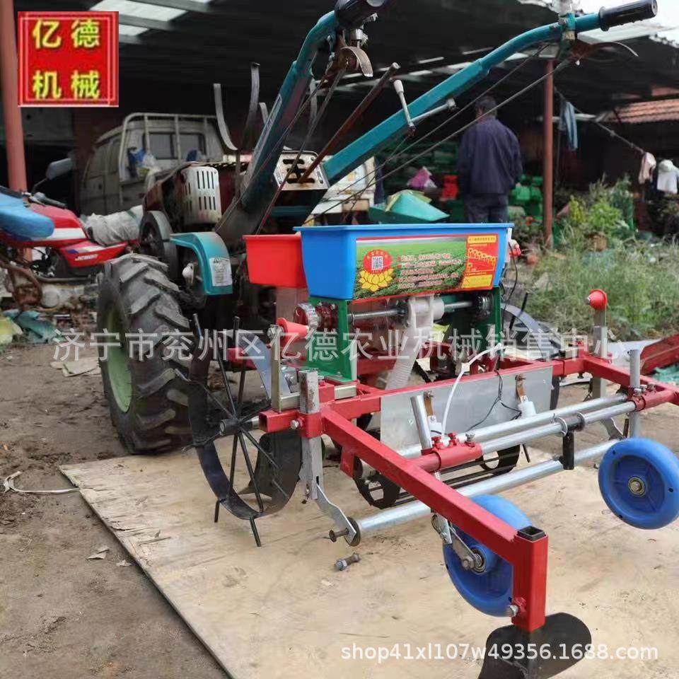农业手扶车带覆膜双行播种机花生种植机精播2行喷药覆膜播种机
