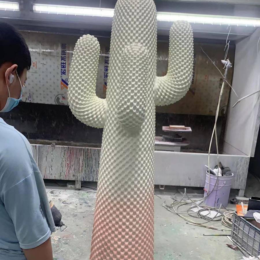 网红玻璃钢人仙009-仙人掌衣架玻美璃钢雕塑商居场店铺家陈落地装