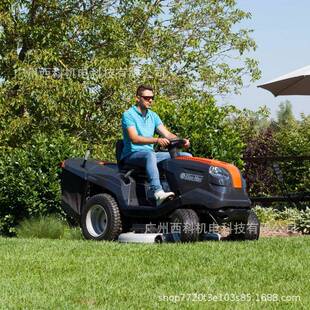 进口欧玛草坪车M4OM84乘骑式 草机自走 割草机坪OM123汽O油座8驾式