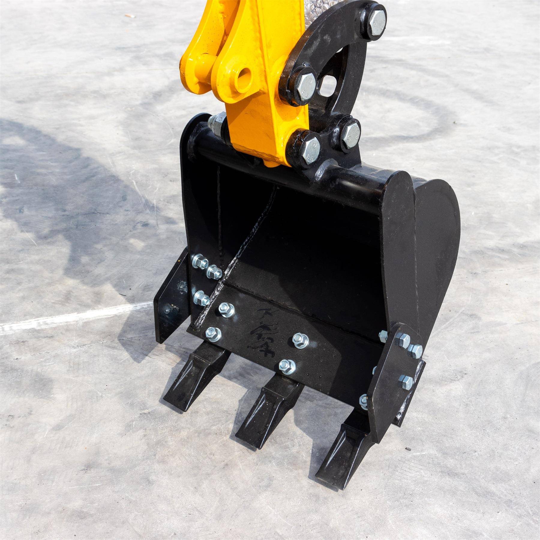 掘出口T巴西H15履挖掘机带HT15农用家用工程1.5吨挖机