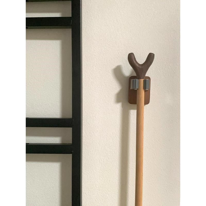 撑衣杆丫叉磁吸晾衣杆木质实心阳台家用高端叉衣杆胡桃木色免打孔