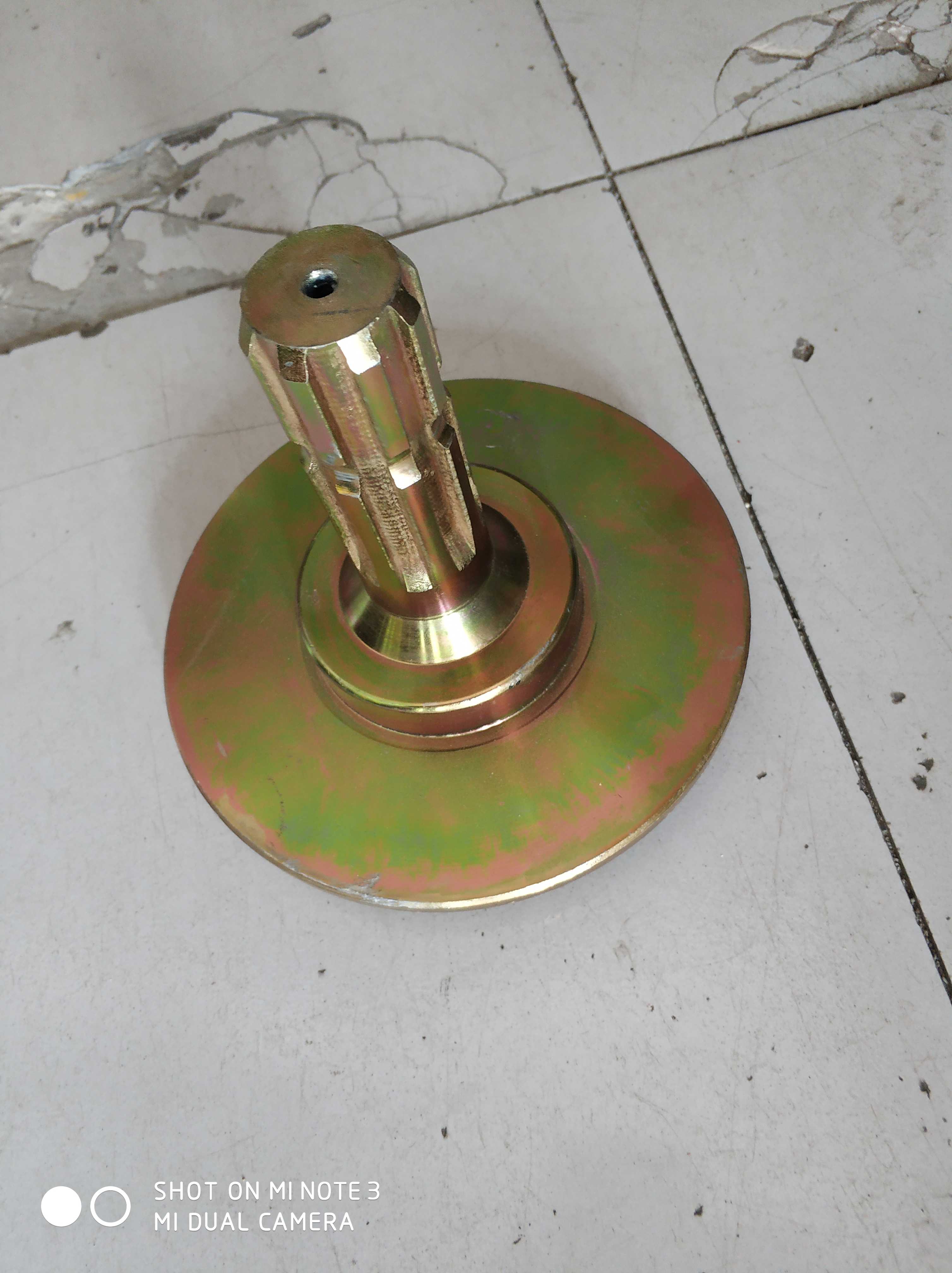 华德 雷沃 花溪玉田玉龙打捆机捆草机离合器轴头 180直径 160直径