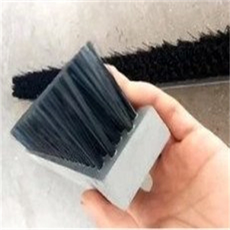 砖机条刷PVC板刷木板排刷长 短尼龙丝软毛硬毛耐磨清扫工业毛刷条图片