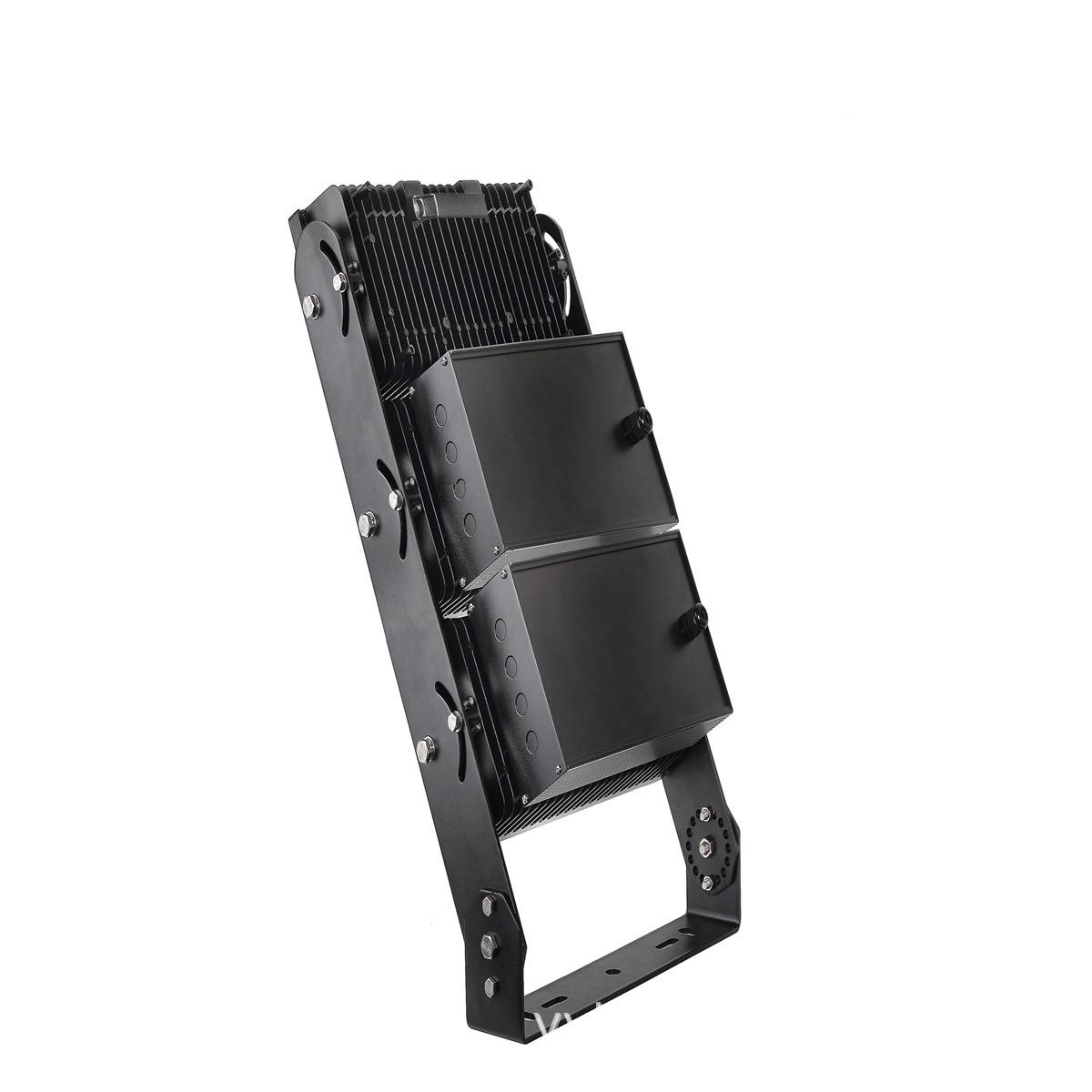 2023年大功率le模灯组球场灯体育篮场750C款球场wd投光灯高杆外球