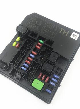 汽车保险盒284B7ED03A1TTT4A1TWNF4B1TT2ATT4DEY93A61LA0A