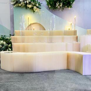 蜂折窝艺服装店展台货架折展纸示拉伸台柱甜IOA品台美晨橱窗展会