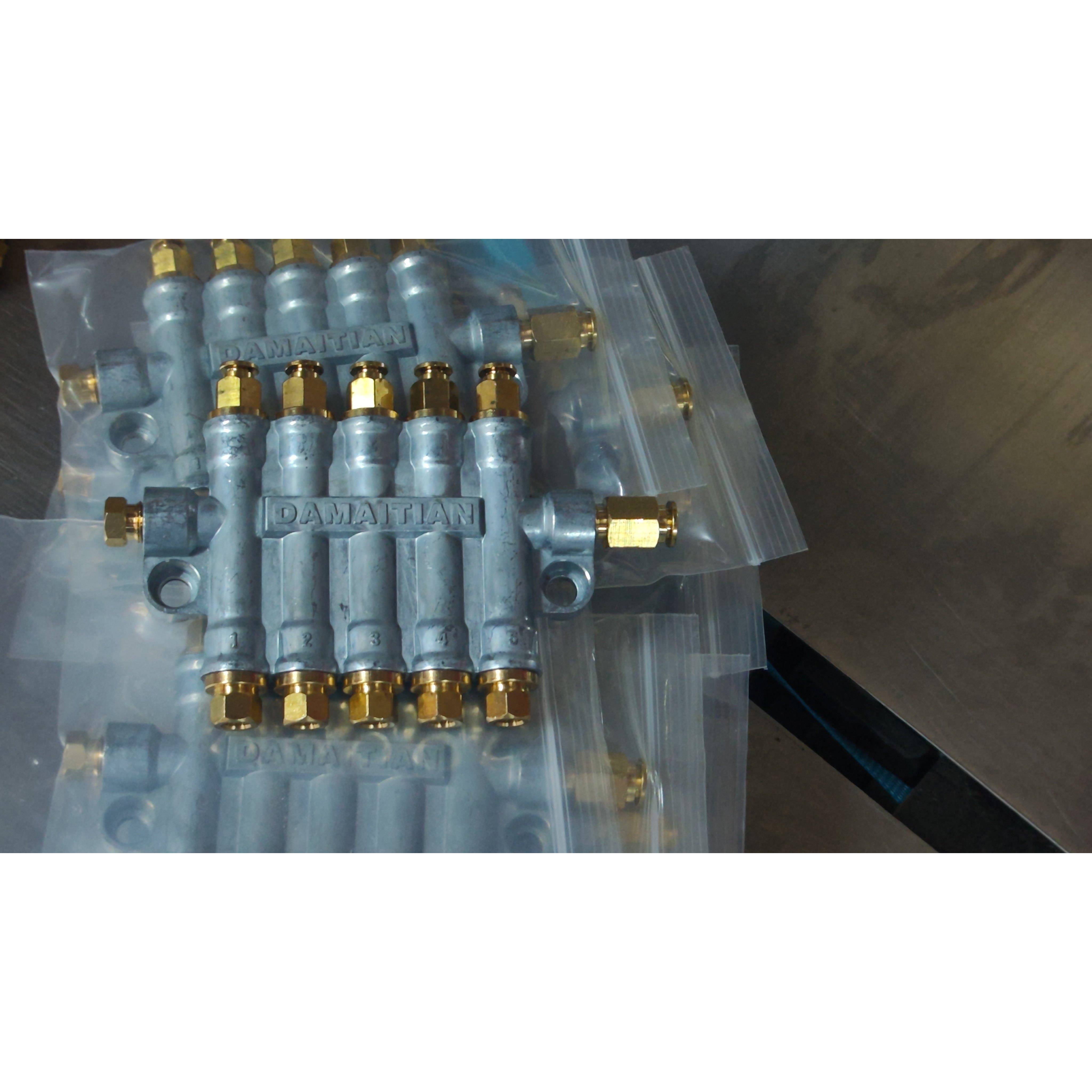 快速接头定量油排快插检知容积式分配器定量注油器加压油路分油器