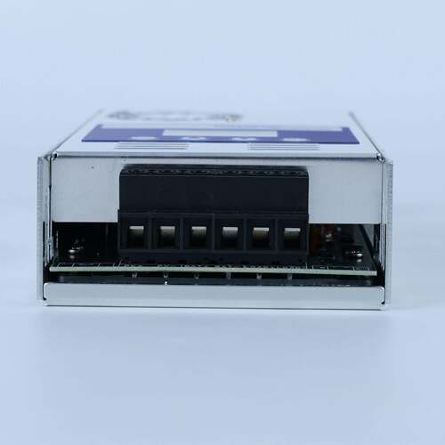 MPT太阳中MPPT控制能控制器36V48V铝合金外壳光伏房车P储能系压统