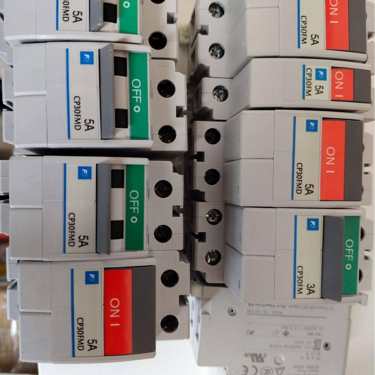 士设备断路器CP3列0FM1P2P753P全系cp30fm1p2富p3p3全系列