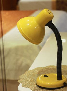 老式传统 床头学习写字白炽灯LED护眼灯校园怀旧电灯泡老台灯简约