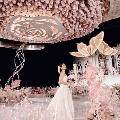 新款婚庆布吊置装饰发光蝴VMB蝶翅膀挂件婚礼堂场迎宾区现摆件顶