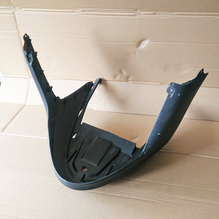 踏板摩托车外壳适用HJ125T-9C/9D悦星前围下护罩鱼嘴前嘴护罩边条