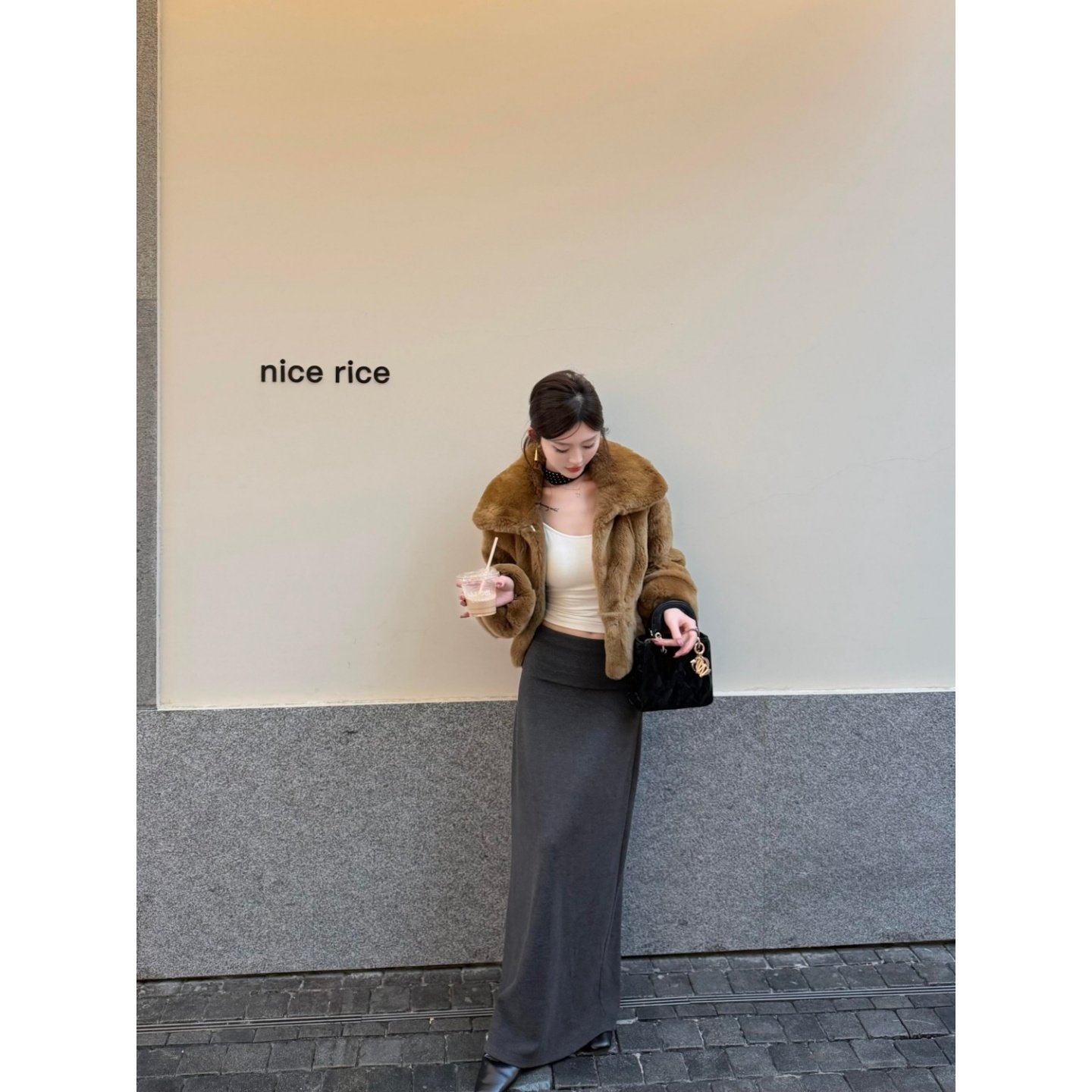 巨好看2026穿搭一整套翻领毛绒绒保暖开衫外套高腰显瘦百搭半身裙,女装/女士精品,时尚套装,淘宝优惠券,粉丝福利购,淘宝优惠卷