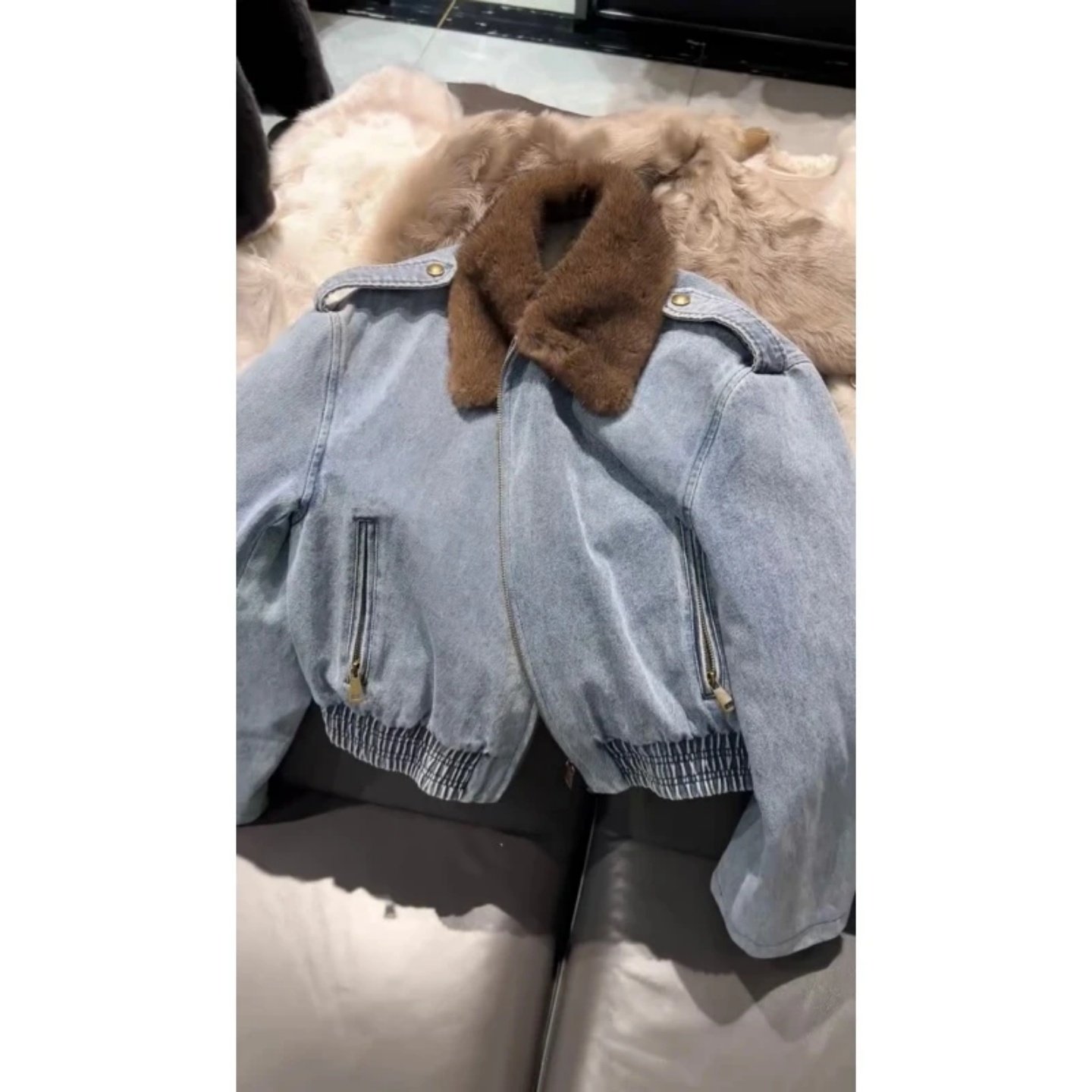 美式复古毛茸茸翻领牛仔短外套2026新款洋气百搭气质加厚百搭上衣