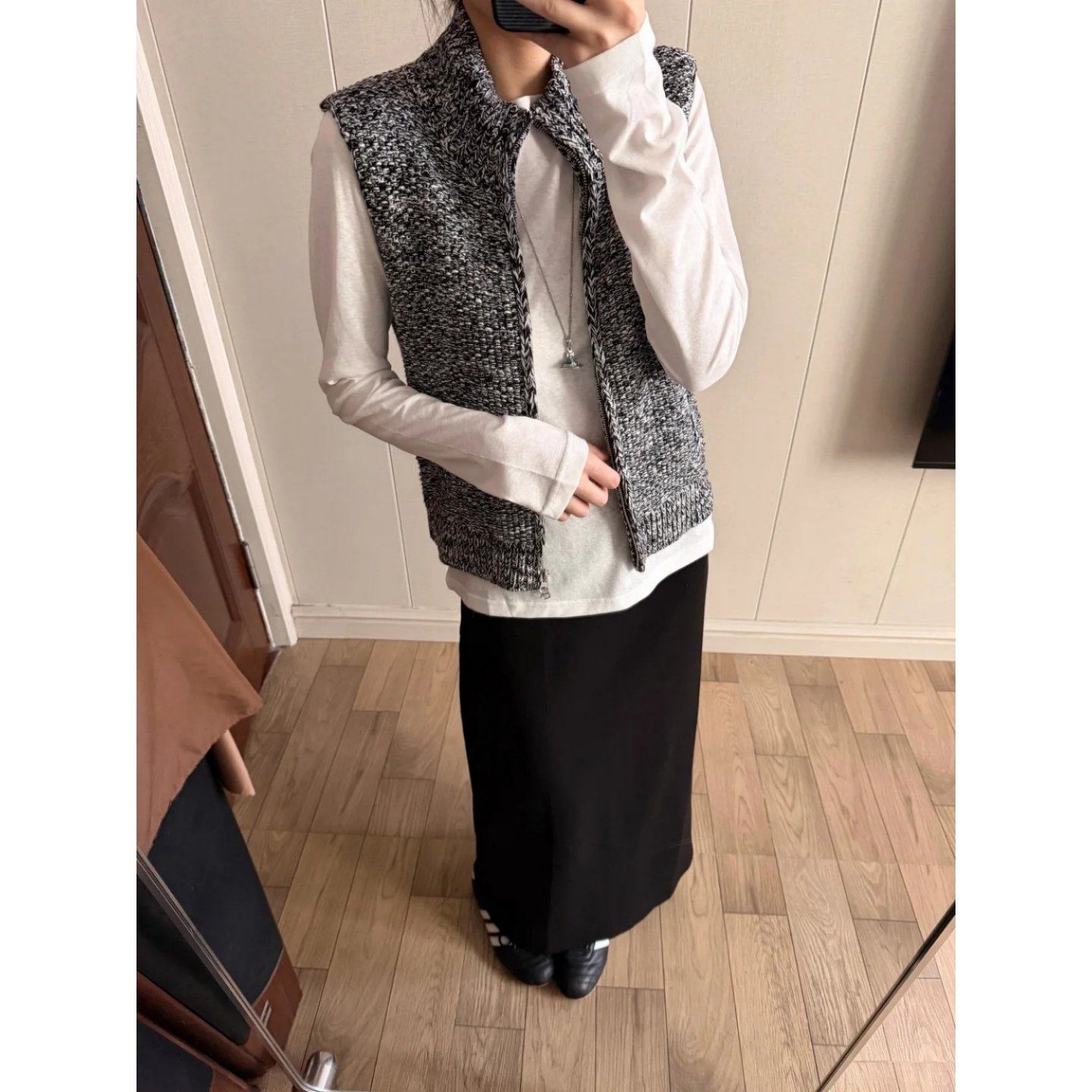 2026巨好看搭配一整套小众设计感白色内搭拉链马甲上衣显瘦半身裙