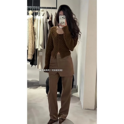 减龄针织上衣显瘦屁帘直筒裤子