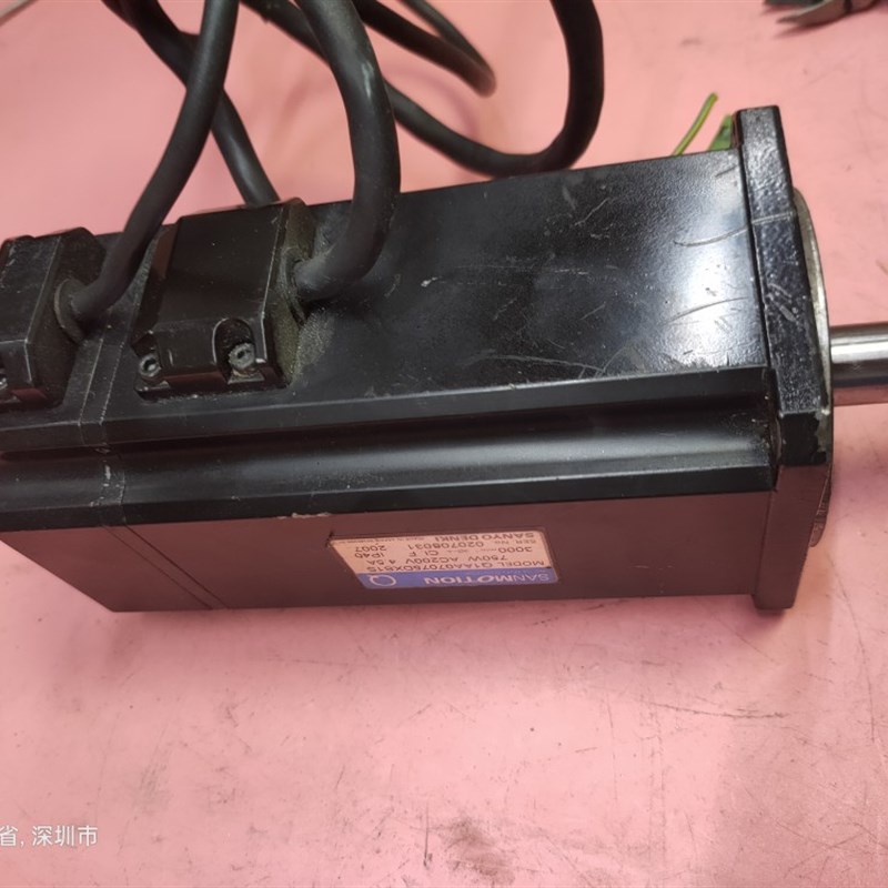 Q1AA07075DXS1S三洋伺服电机马达750w拆机现货实拍保修三个月议价