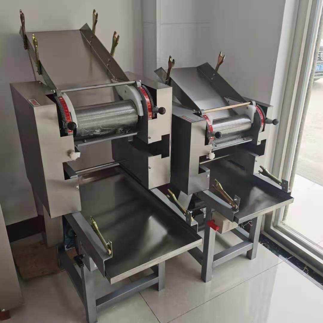 混沌皮饺子皮压粮面机儿条童果彩色面机413多功能五谷杂面蔬条机