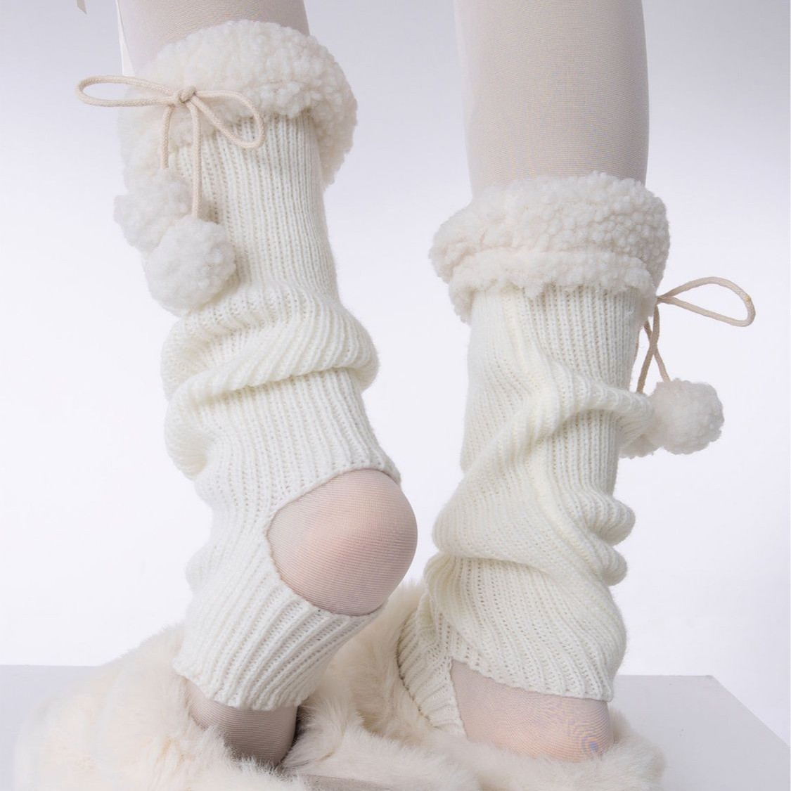 抵达一楼 羊羔毛针织袜套秋冬lolita可爱毛绒腿套日系jk花边中筒