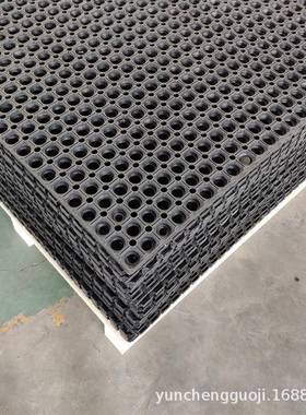 雪地卫防滑垫橡胶孔垫厨房磨生间地垫QPP耐不怕水