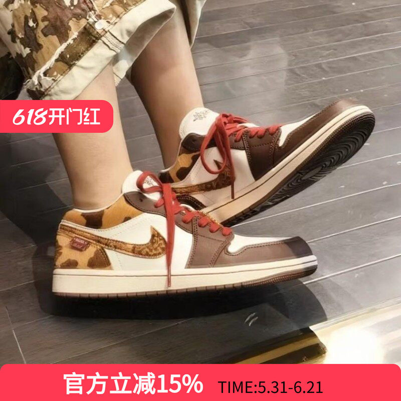 耐克乔丹JORDAN 女款AJ1马年CNY低帮运动休闲鞋 IQ5321-121