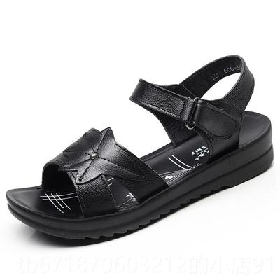 高档妈妈凉鞋女夏平真皮2025新款跟中老年年妇女鞋奶奶底老中人平