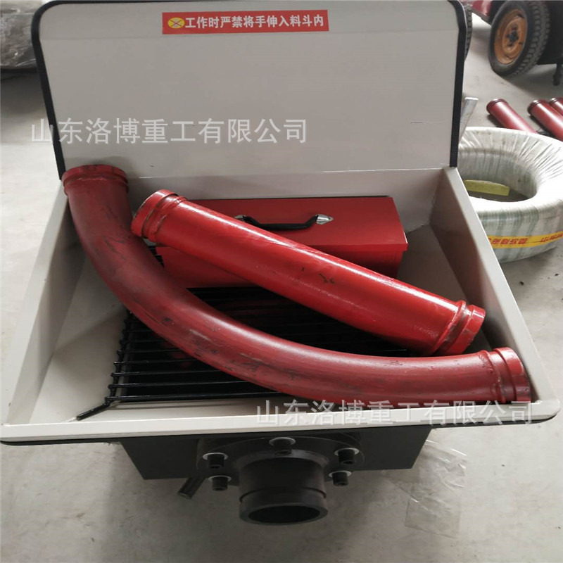小型混凝土输送泵二次灌浆上料