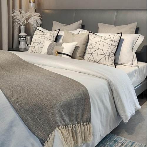 厅现代轻奢港式样板多房样板间品家具展灰色搭毯床LTJ上床用品件