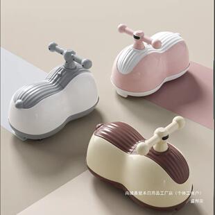 儿童花生扭扭车男女宝宝玩具车防侧翻学步车带音乐万向轮摇摆车