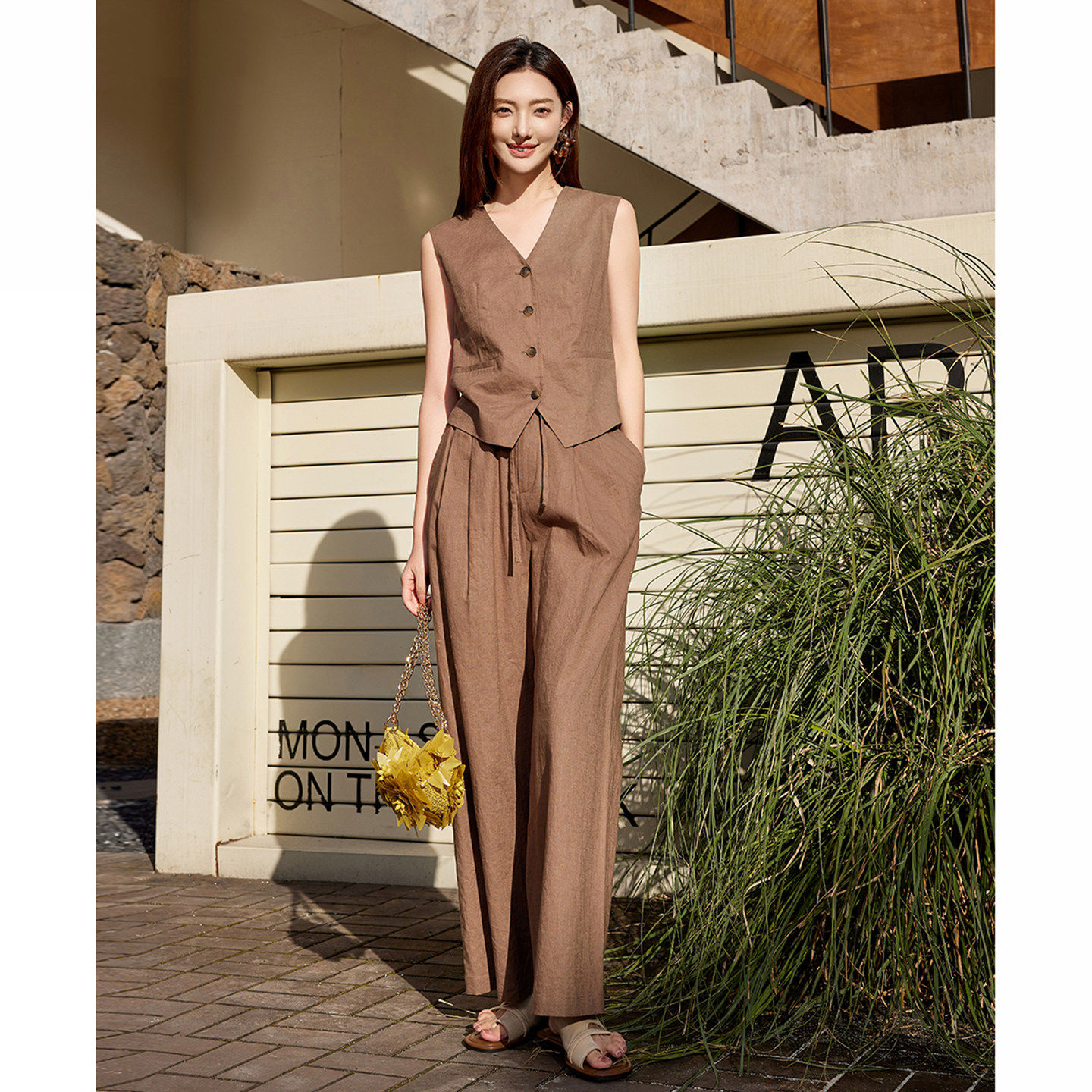 法柚2026夏季新款时尚套装女复古简约v领马甲阔腿裤休闲两件套