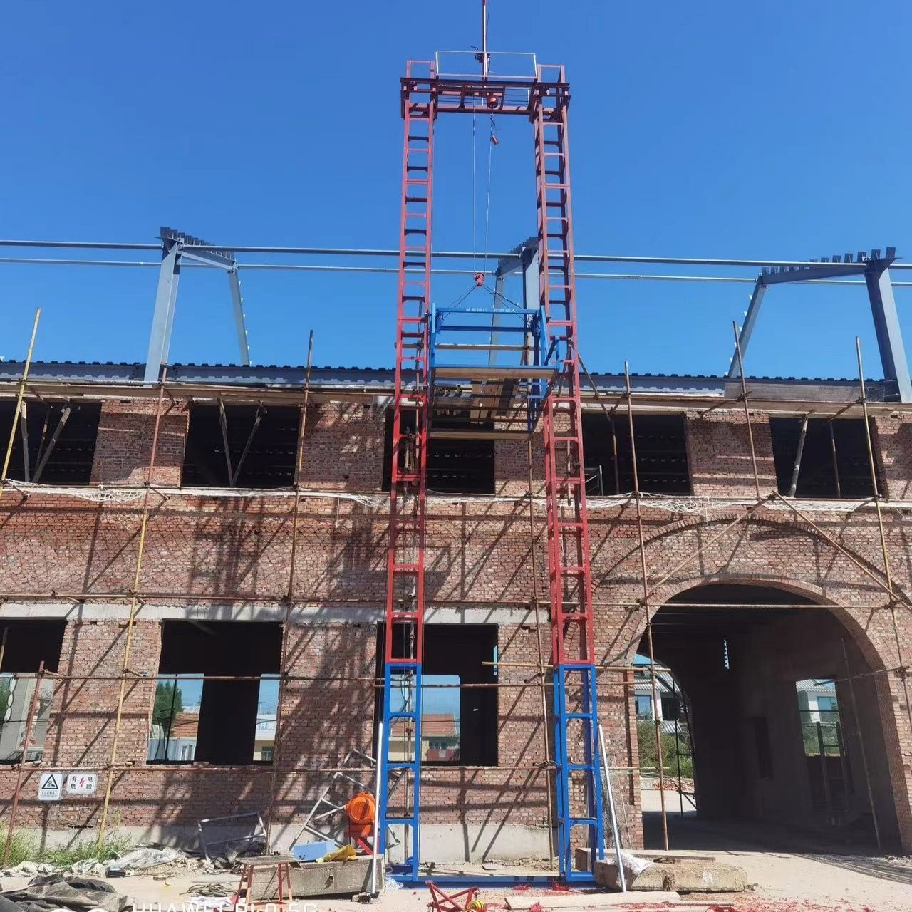 建筑施工双柱物料提升机