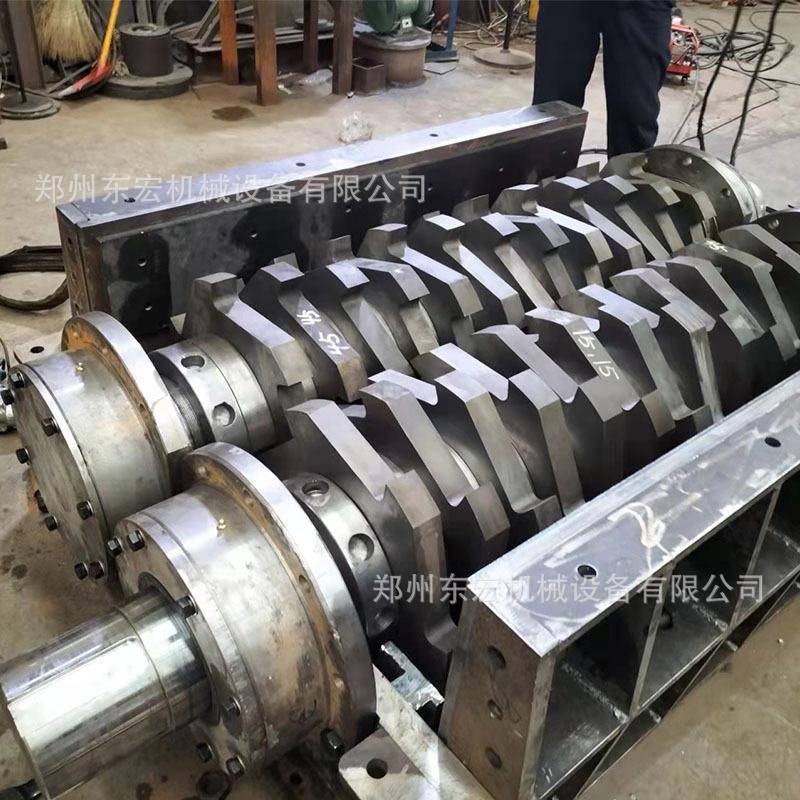 固撕废大处理撕碎机重型件SLU垃圾碎机废旧衣物布废吨包袋粉碎机