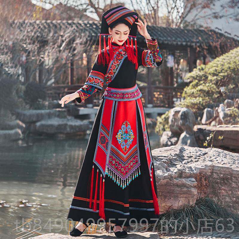 高档壮族民族服装女广西三三壮服成套装款少数民新人族传统演月出