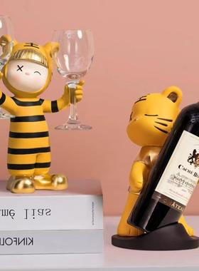 创意虎妞酒柜装饰品摆件客厅吧台餐边柜家居可爱摆设乔迁礼品