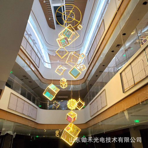 街道道具中庭吊饰商场节日布置创意装饰美陈DP点布置