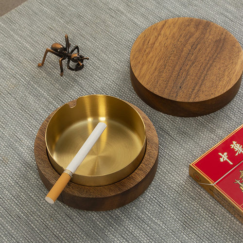 日式胡桃实木带盖防飞灰烟灰缸