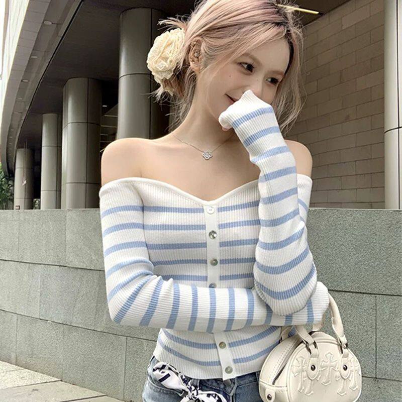 条纹一字肩长袖针织衫女开春季法式纯欲性感辣妹修身短款抹胸上衣