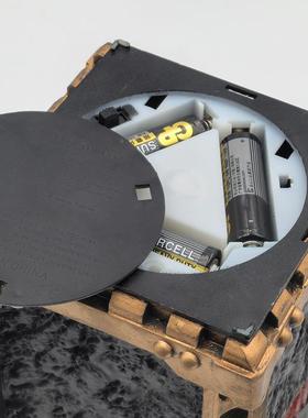 潮玩树脂工艺品无限面宝石红色摆桌宝石以太04粒子容器办公文创件