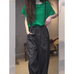 松弛感ootd穿搭夏季一整套小个子显高绿色短袖T恤背带裤两件套装