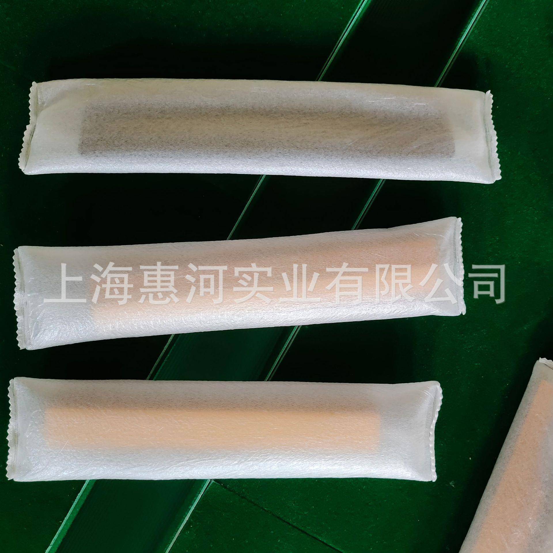 家具五金件包装机门把手珍珠棉包装机械锁扣气泡棉自动包装机