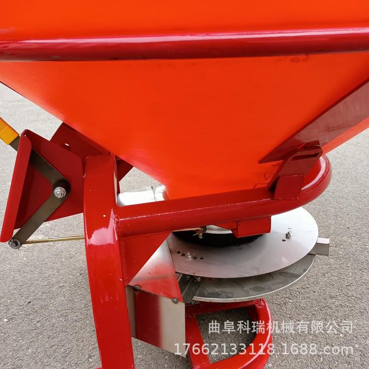 农用撒肥机小四轮拖拉机后置施肥机稻田玉米地撒颗粒化肥机科瑞