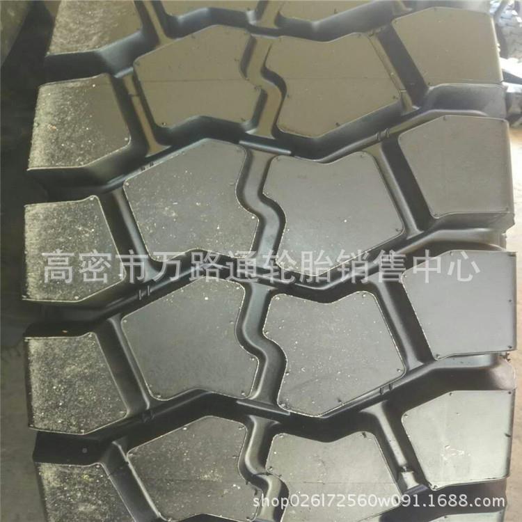 风神堆高吊机14矿.500r24港口772轮胎正面车体自卸车385/9r24