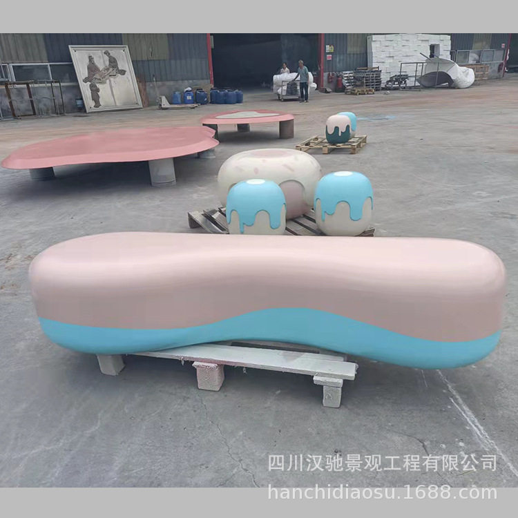 商场美陈彩色玻璃钢树脂坐凳
