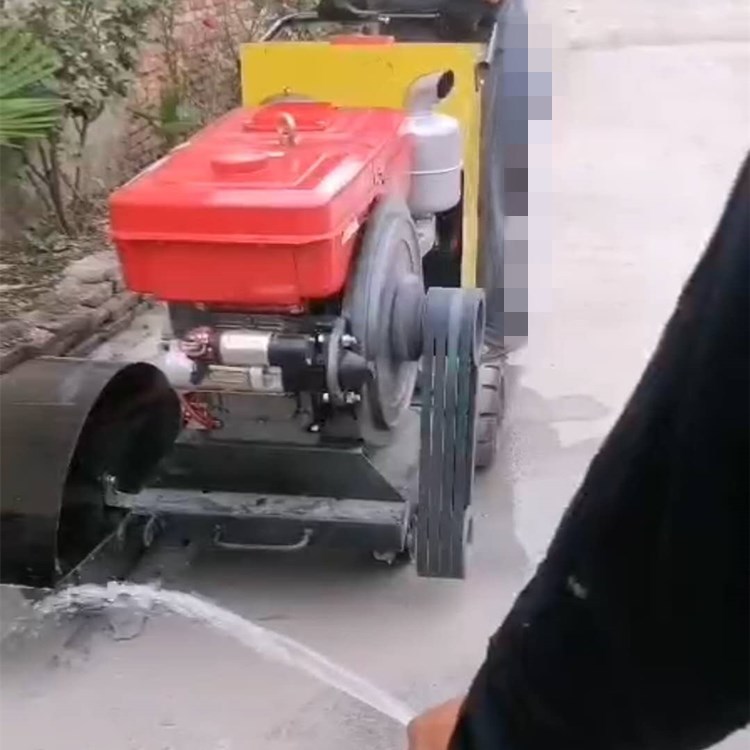 手推式柴油路面开槽机可选电动